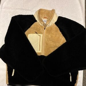 Stylish Black and Tan Fleece Jacket